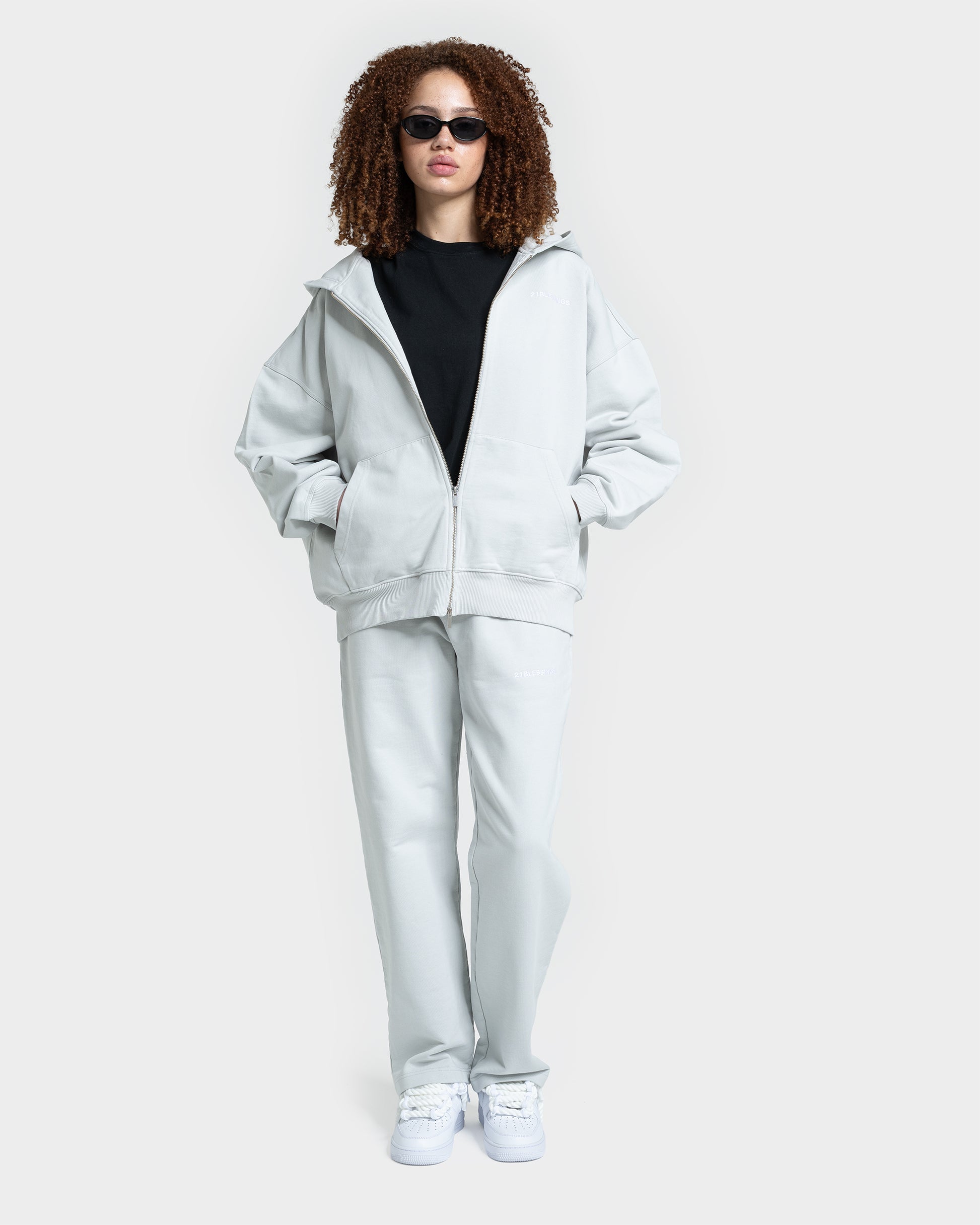 PLAINZ ZIP HOODIE