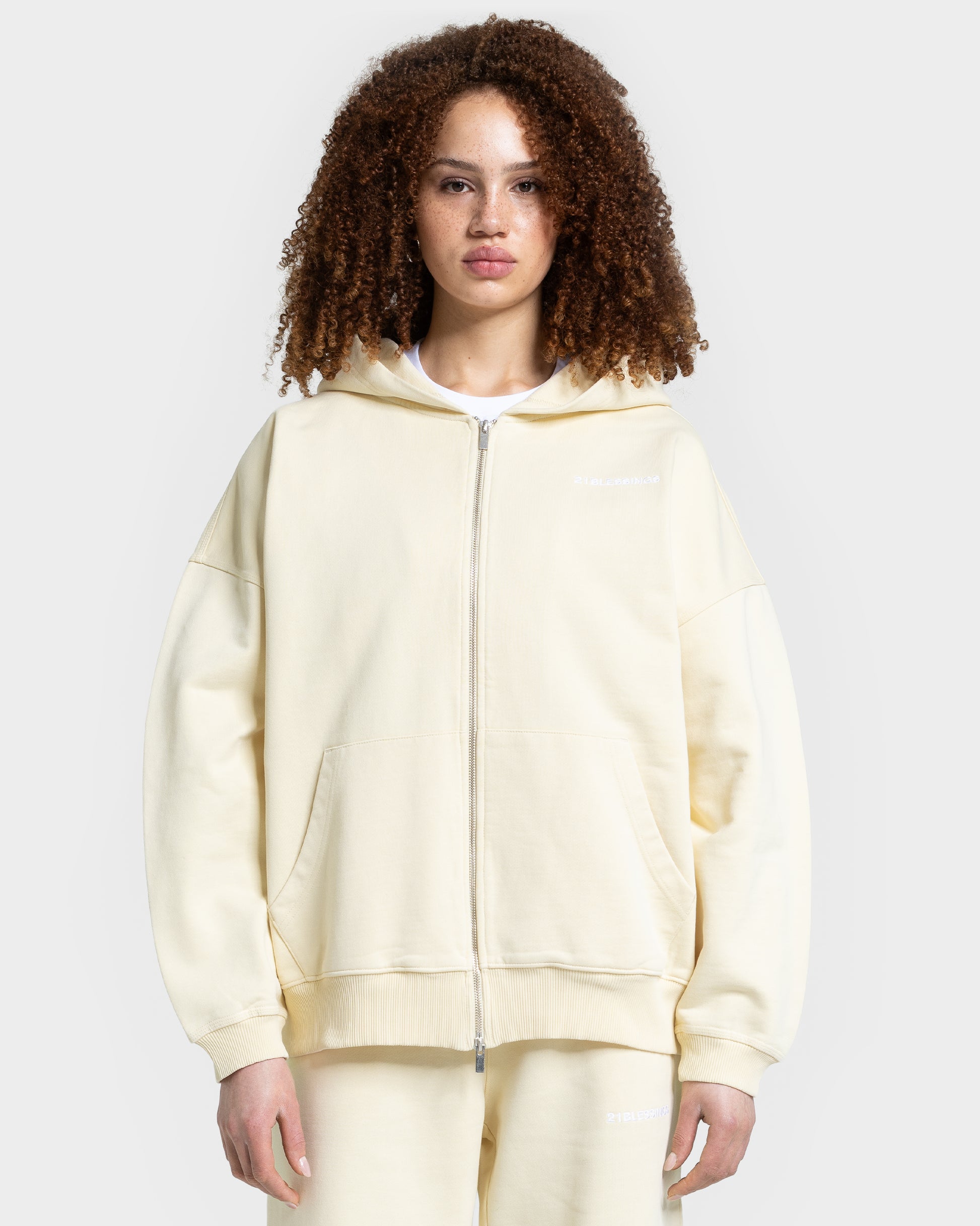 PLAINZ ZIP HOODIE