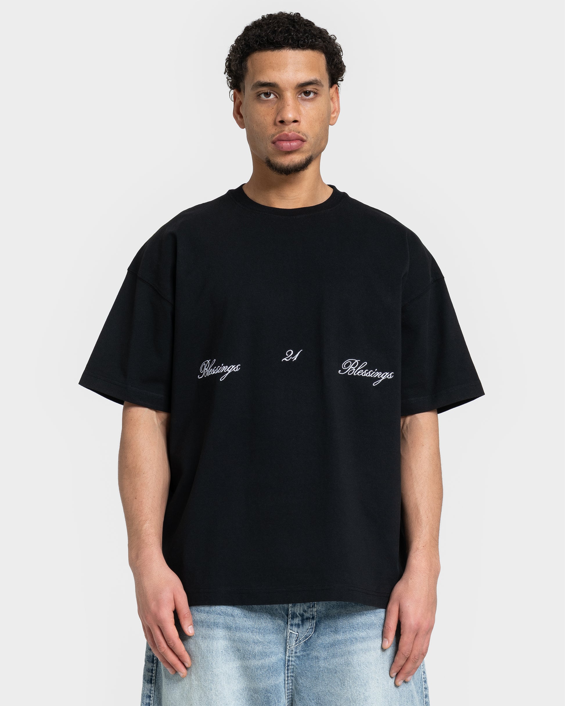 SIGNATURE TEE