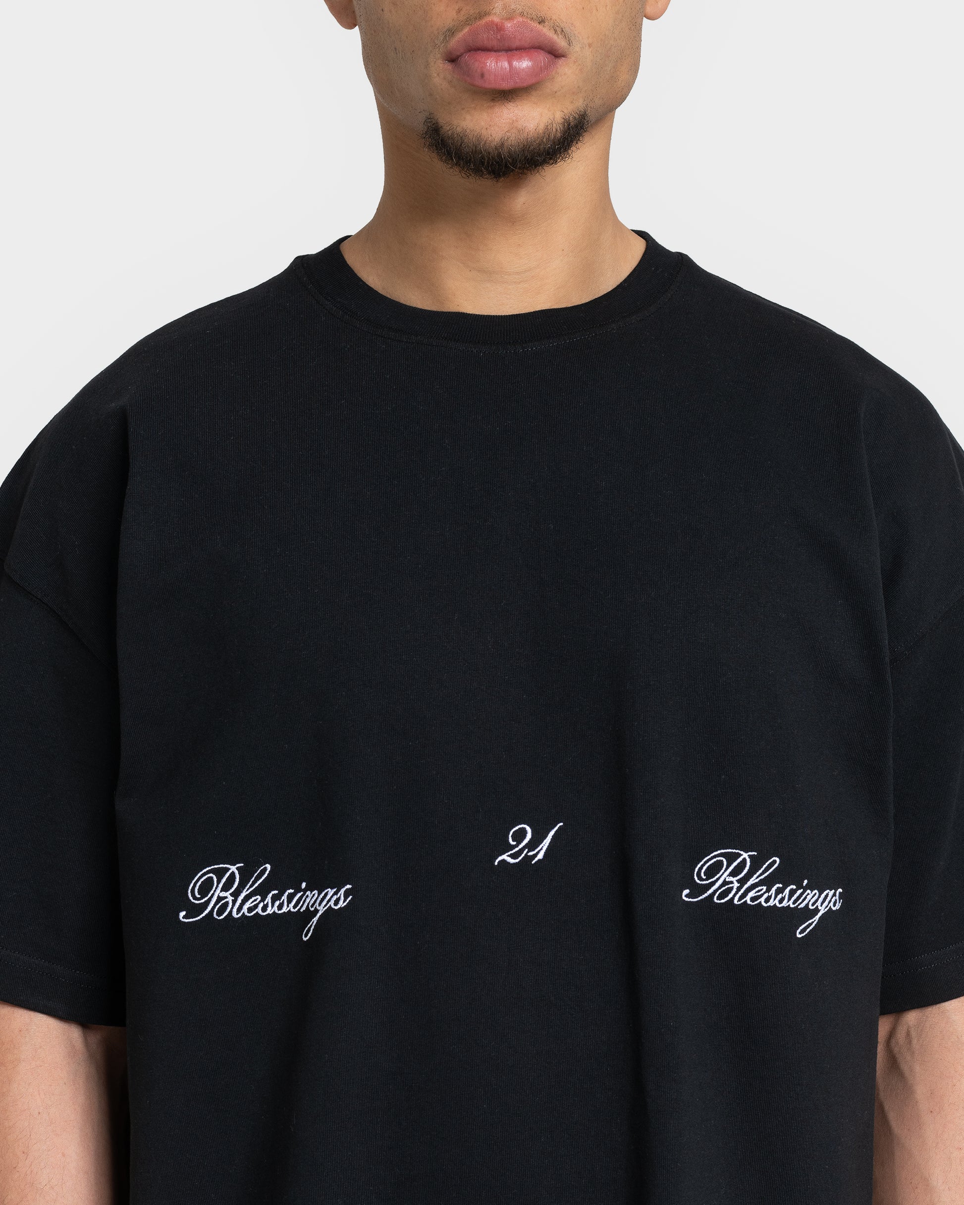 SIGNATURE TEE