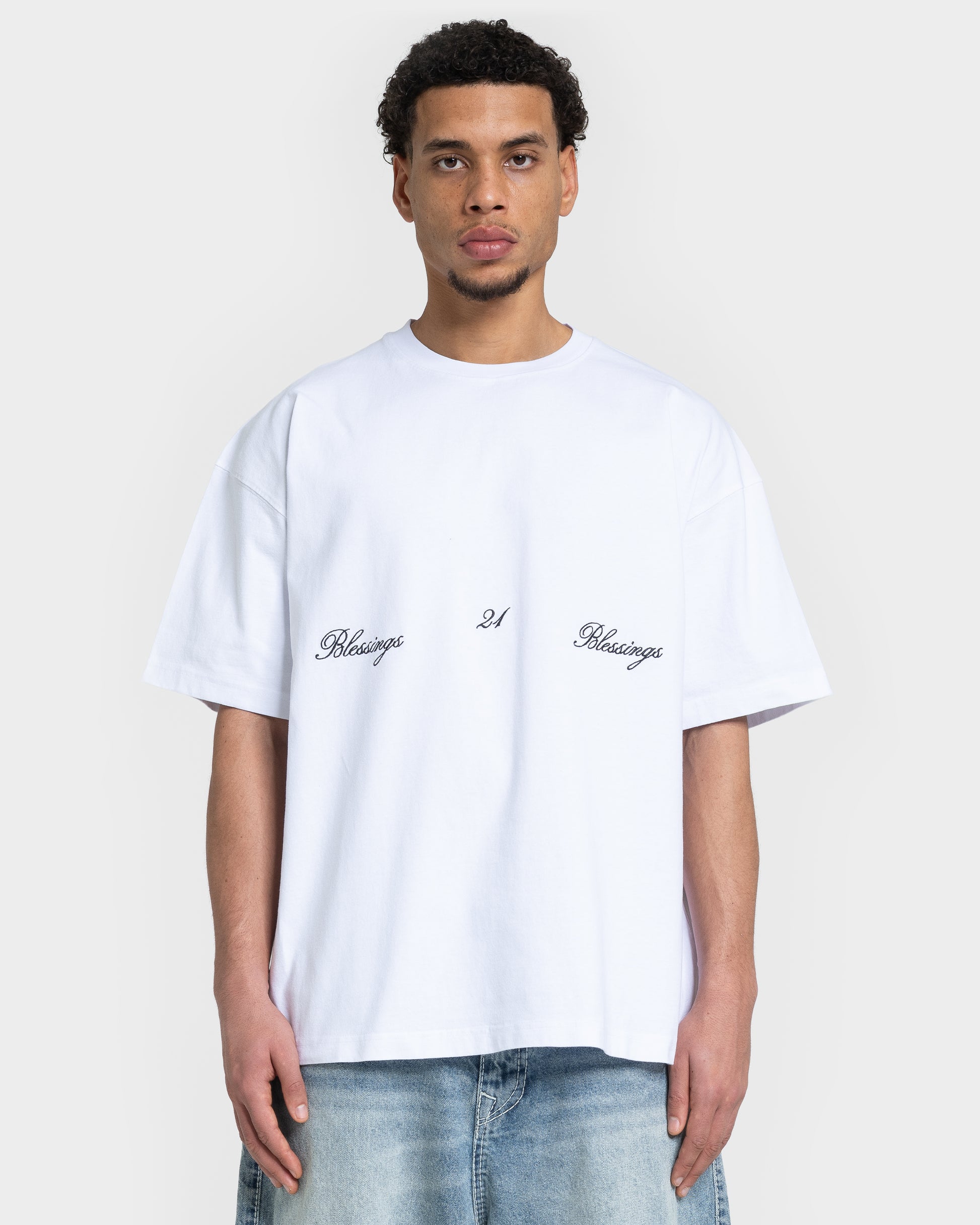 SIGNATURE TEE