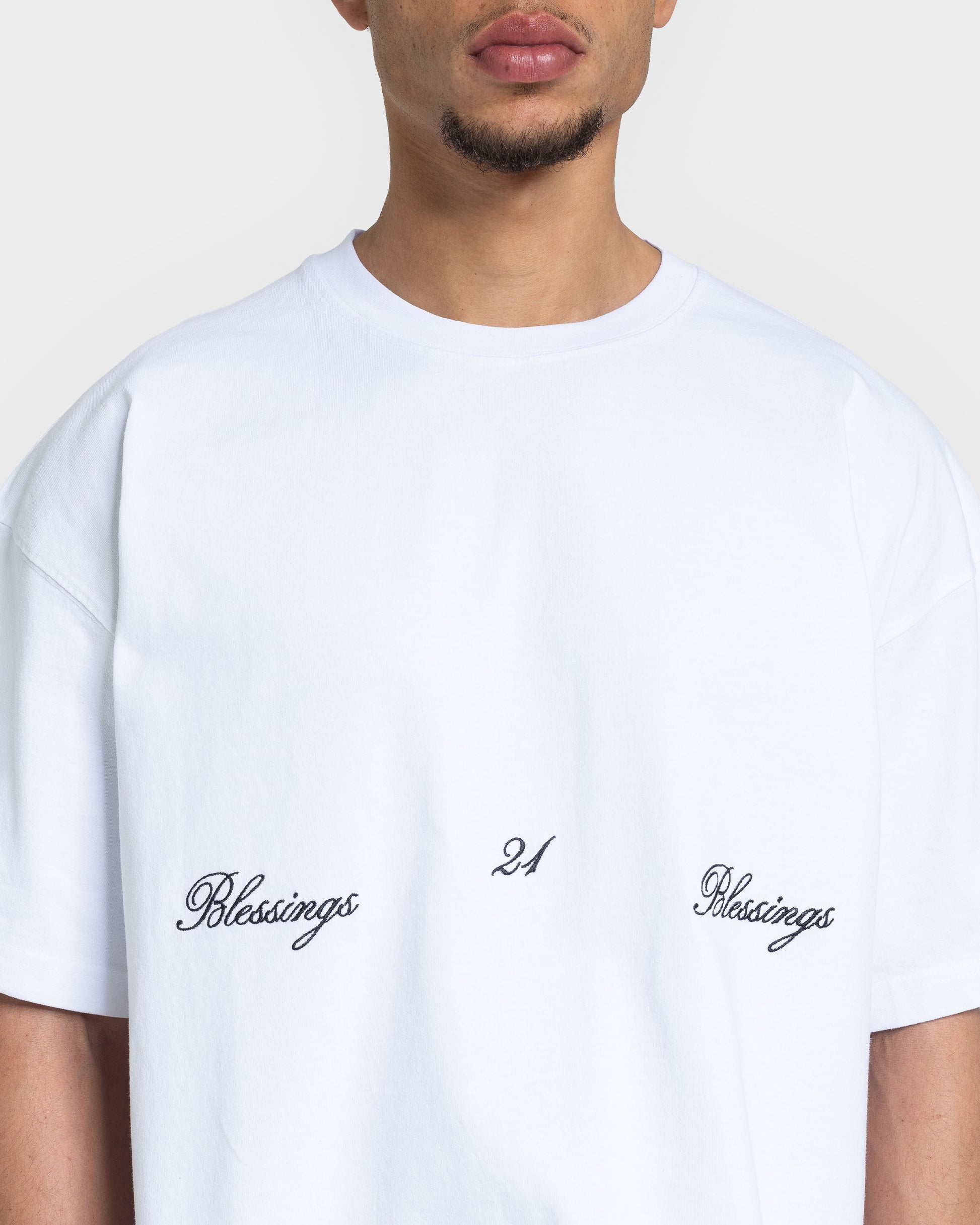 SIGNATURE TEE
