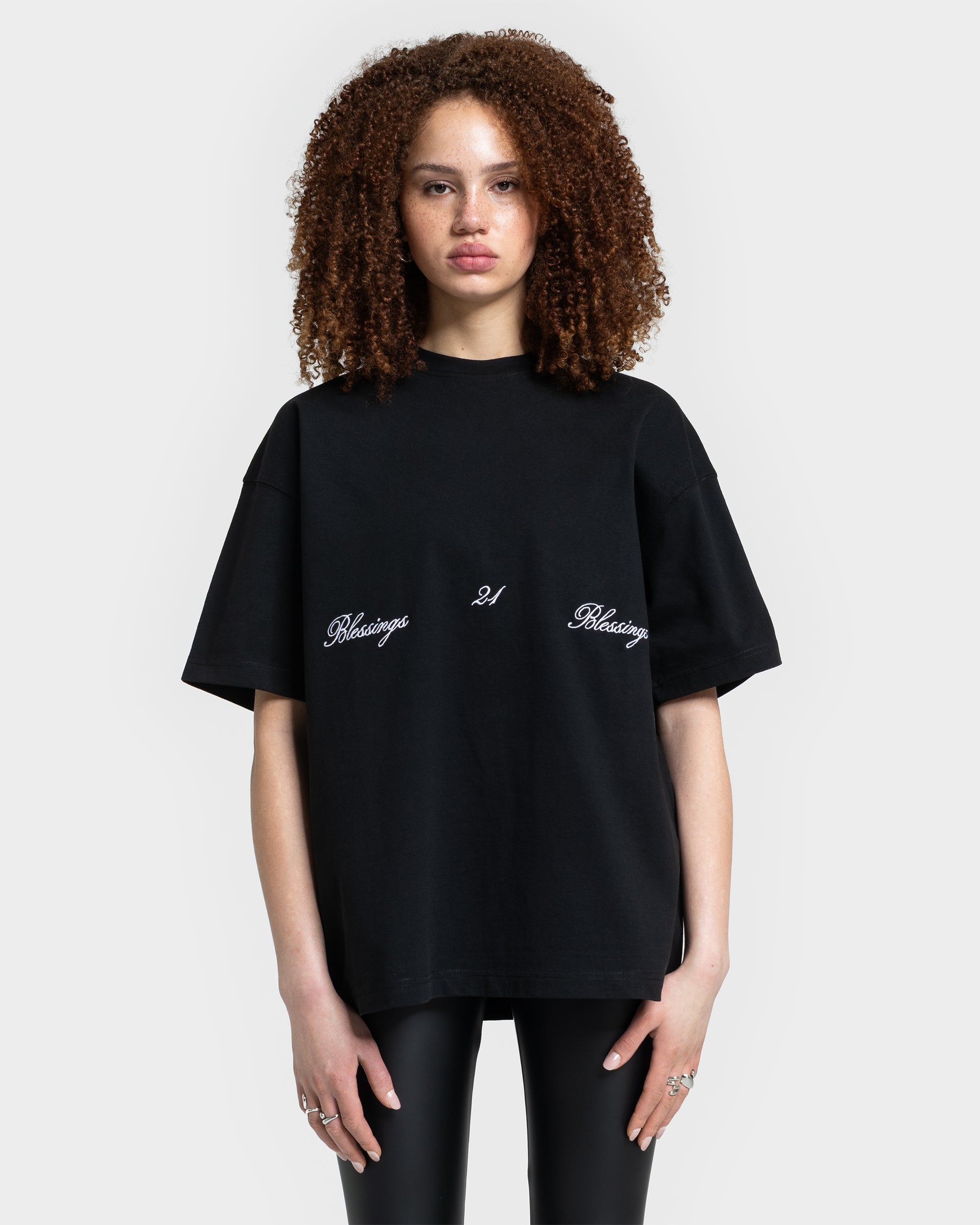 SIGNATURE TEE