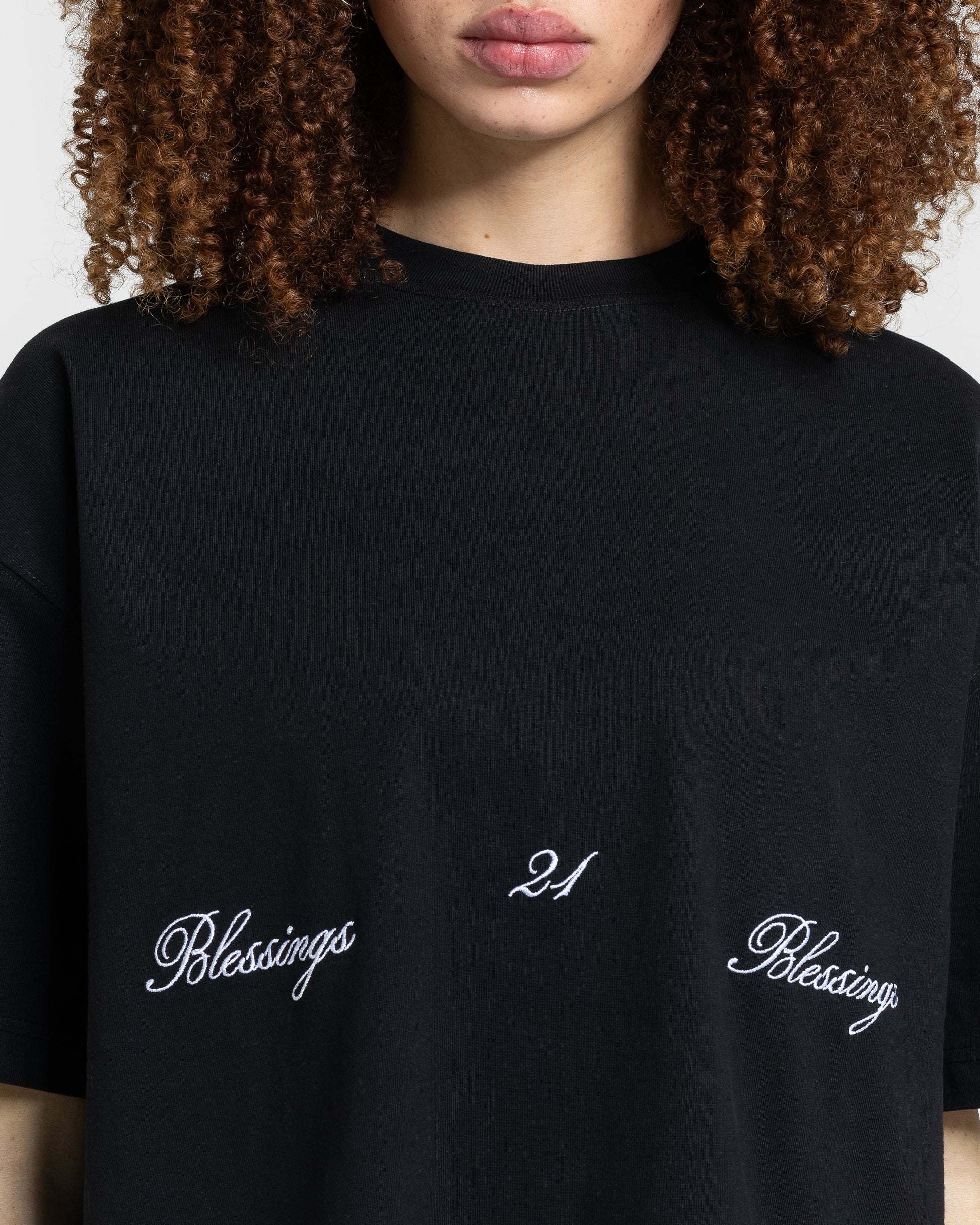 SIGNATURE TEE