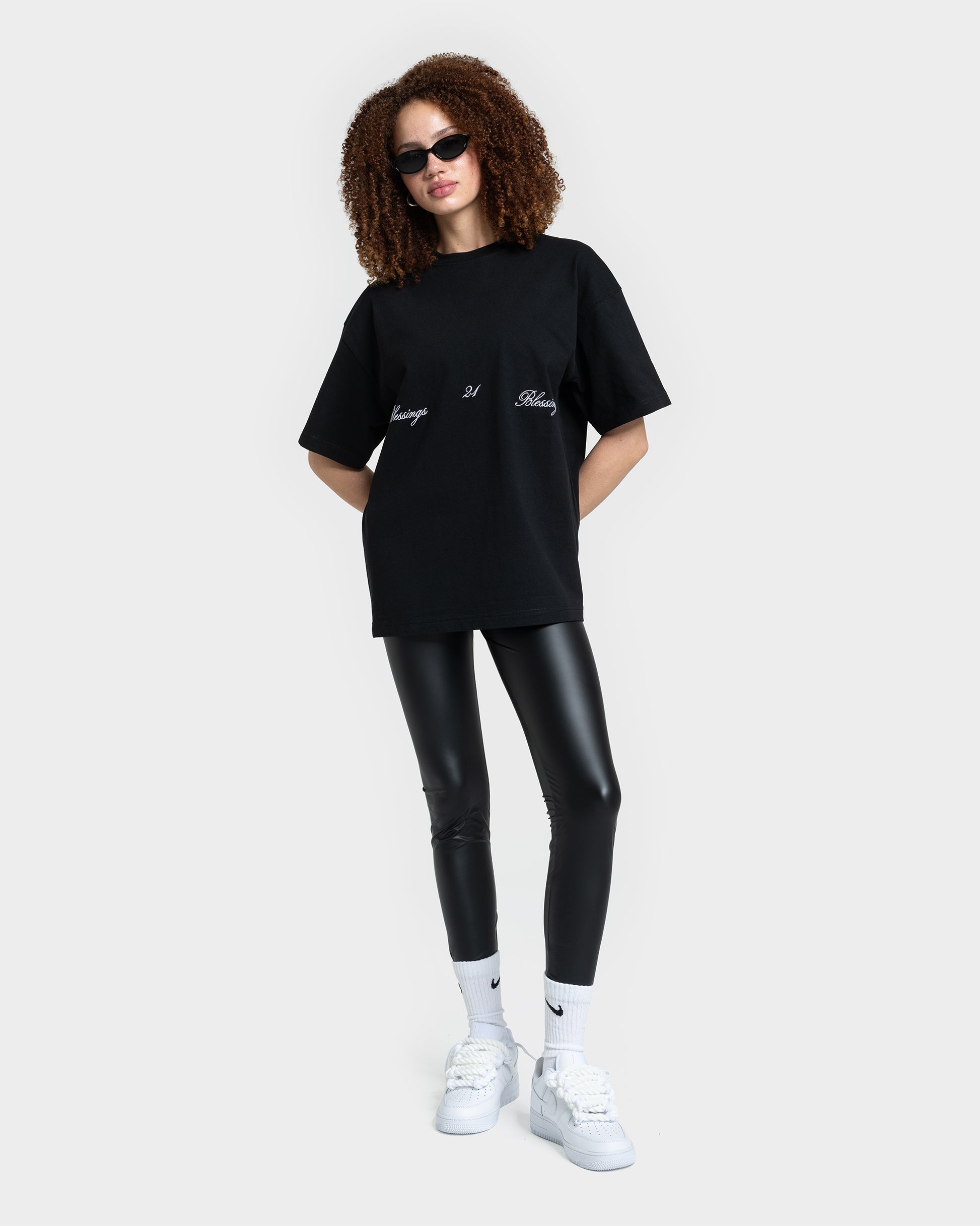 SIGNATURE TEE